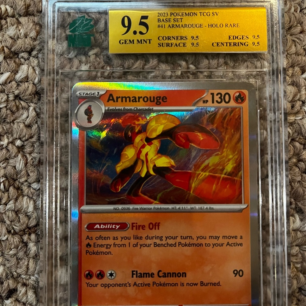 Armarouge Pokémon Card - Holo Rare